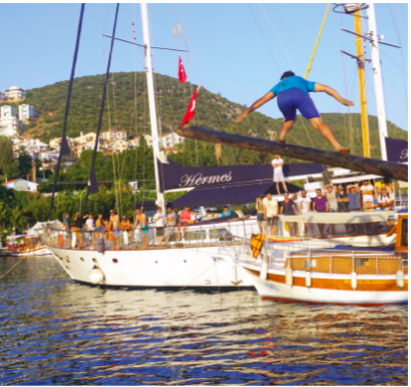 Mavinin bin tonu Kaş